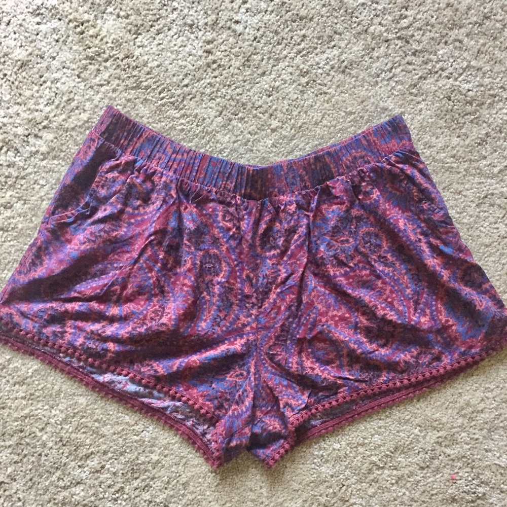 3/$15 [Mossimo Supply Co.] Paisley Pom Shorts - L